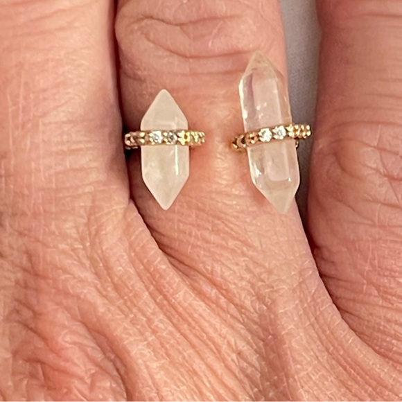 Quartz crystals set in rose gold plating cz accents. Healing magic earthy boho - Picture 2 of 3